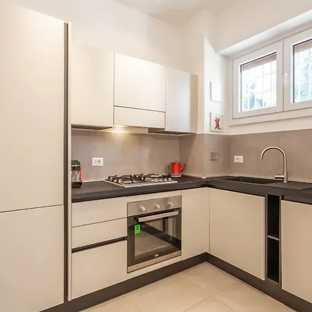 Corso Francia 2bdr Apartmet Apartman