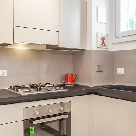 Apartman Corso Francia 2bdr Apartmet *